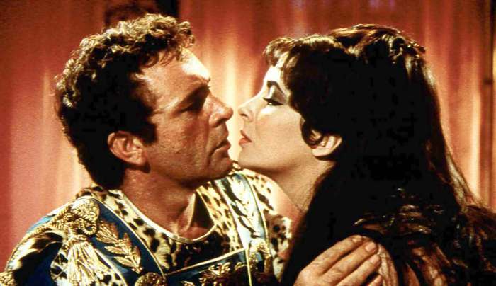 Richard Burton ve Elizabeth Taylor Cleopatra filmi 1963